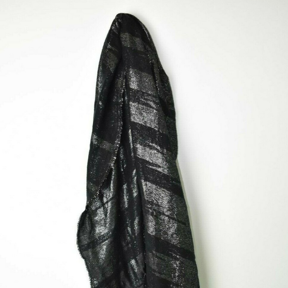 Scarf - Picture 2 of 3